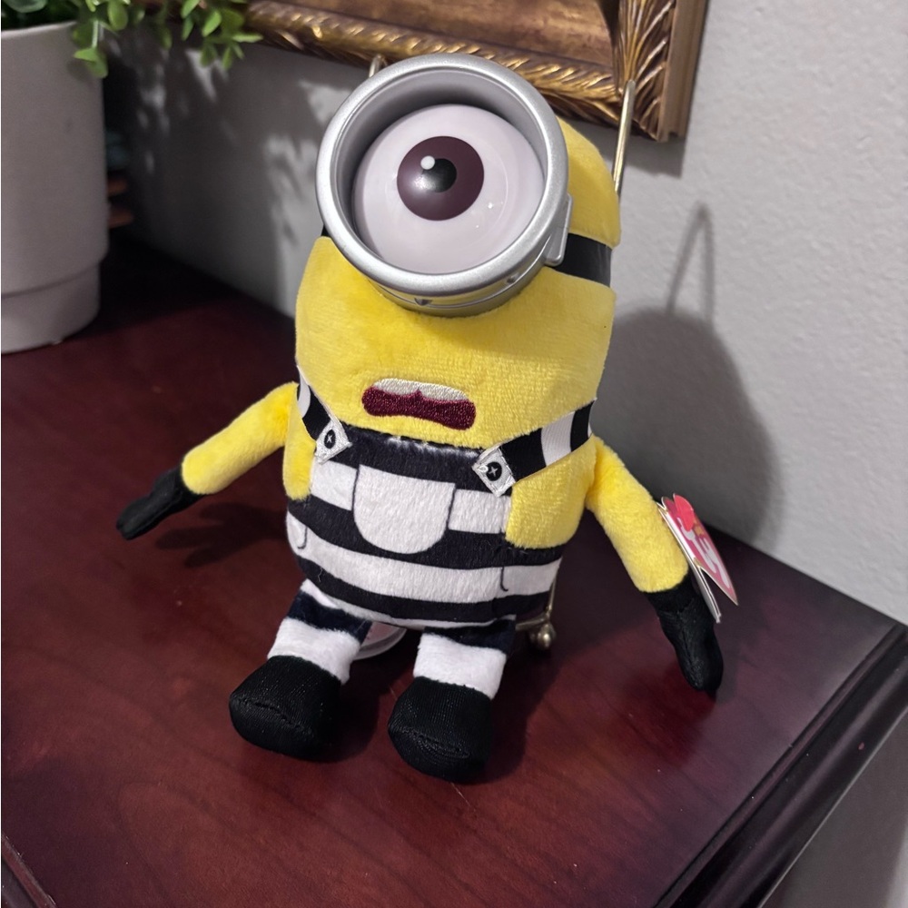 NWT Ty Carl the Beanie Baby Minion Plush Toy